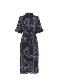 Rochie bleumarin cu mâneci scurte, cu modele florale și paisley, design cu guler și detaliu legat la talie. Țesătură ușoară cu textură moale.