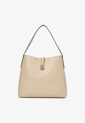 Sac en cuir beige avec une finition lisse, un haut courbé, un verrouillage sécurisé et un subtil accent noir sur le bord.