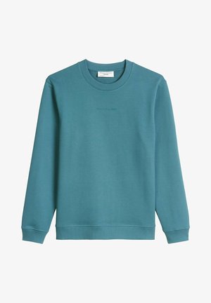 Niebieskozielona bluza z okrągłym dekoltem, z prążkowanymi mankietami i ściągaczem u dołu, subtelnym napisem z logo na piersi oraz metką materiałową wewnątrz kołnierza.