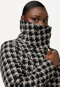 Ulla Popken PIED DE POULE - Cappotto classico - zwart