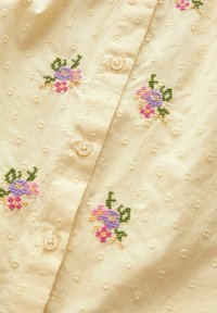 Next REGULAR FIT -EMBROIDERED PUFF SHORT SLEEVE - Camicetta - buttermilk yellow