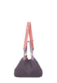 Sac en tissu violet avec une forme décontractée, doté de sangles réglables grises et roses et de ferrures en argent. Comprend un détail de logo en rose.
