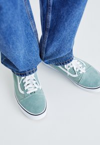 Non sélectionné, iceberg green