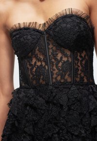 BEAUUT Robe de soirée - black