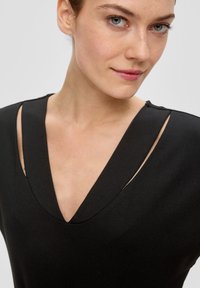 s.Oliver BLACK LABEL Jumpsuit - schwarz