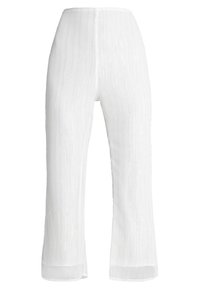 Białe, krótkie spodnie o pionowym, ryflowanym wzorze. Posiadają wysoki stan oraz szerokie nogawki. Wykonane z lekkiego materiału. Brak widocznych elementów metalowych.