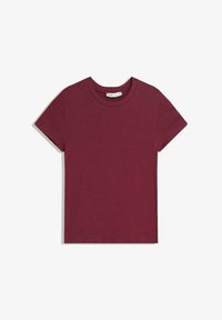 Neselectat, bordeaux