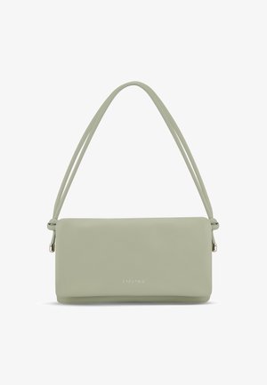 Sac bandoulière rectangulaire en cuir vert clair avec double fine bandoulière et nom de marque subtil "EXPATRIE" embossé sur le devant.