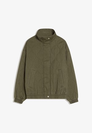 Olivově zelená prošívaná bunda s vysokým límcem, zapínáním na druky, dvěma předními kapsami a elastickými manžetami a spodním lemem.