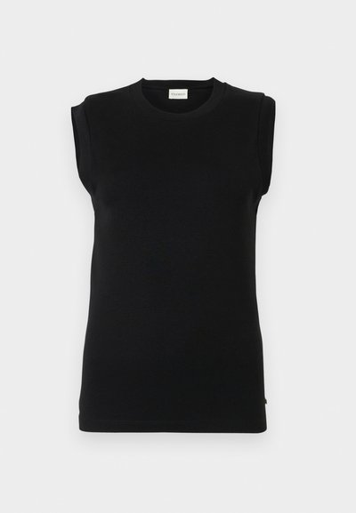 Haut noir sans manches avec encolure ronde, épaules rembourrées, ourlet droit, sans motifs ni ornements visibles.
