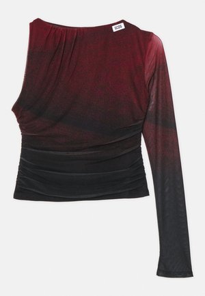 Czarny i czerwony długi rękaw z dopasowanym krojem, marszczonymi detalami i okrągłym dekoltem. Gładki materiał z efektem ombre.