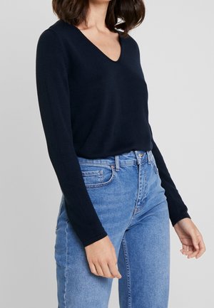 Sweter