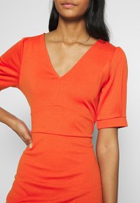 ICHI Jerseyklänning - red