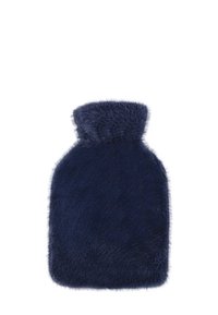 Marineblauwe, harige warmwaterkruikhoes met een gathernek. Zachte textuur, rechthoekige vorm met afgeronde hoeken, geschikt voor warmtebehoud.