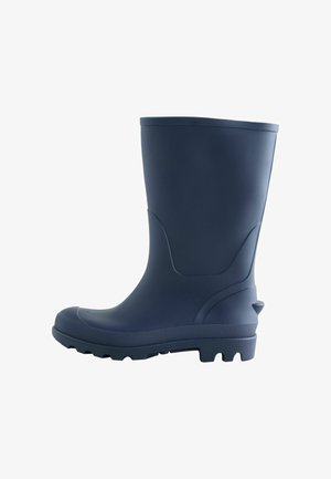 En enkelt mørkeblå gummiregnstøvle med tekstureret sål og enkelt design set fra siden på en hvid baggrund.