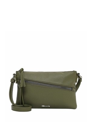 Olijfgroene leren crossbodytas met verstelbare riem, diagonale voorzak met ritssluiting en zilverkleurig logo detail aan de onderkant in het midden.