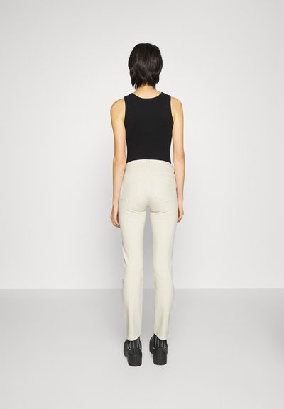 DL1961 MARA STRAIGHT MID RISE - Straight leg jeans - parchment