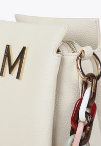 LOLA CASADEMUNT Taška s příčným popruhem - off white