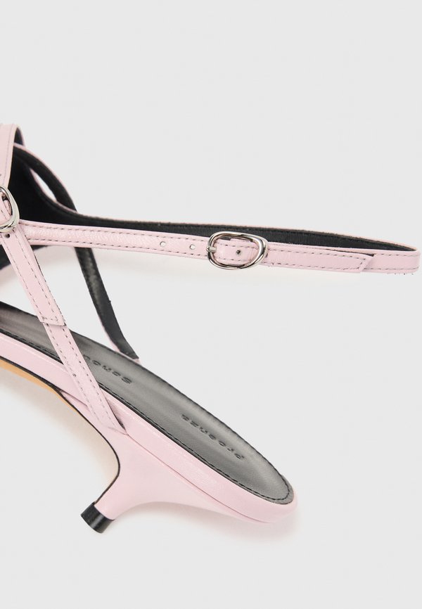 SLASH - Classic heels3