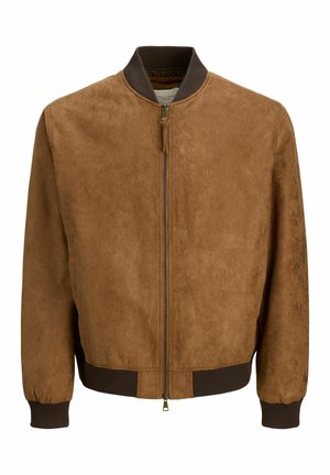 Blouson aviateur en daim marron avec col, poignets et ourlet côtelés foncés, doté d'une fermeture éclair centrale avec tirette.