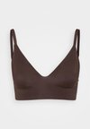 VMDITTE 2ND SKIN BRALETTE - Modrček za pod majico - coffee bean