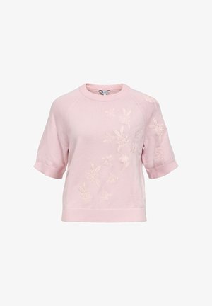 Lys rosa kortermet strikkegenser med ribbestrikket mansjetter og kant, med subtil blomstermbroderi på forside og ermer.