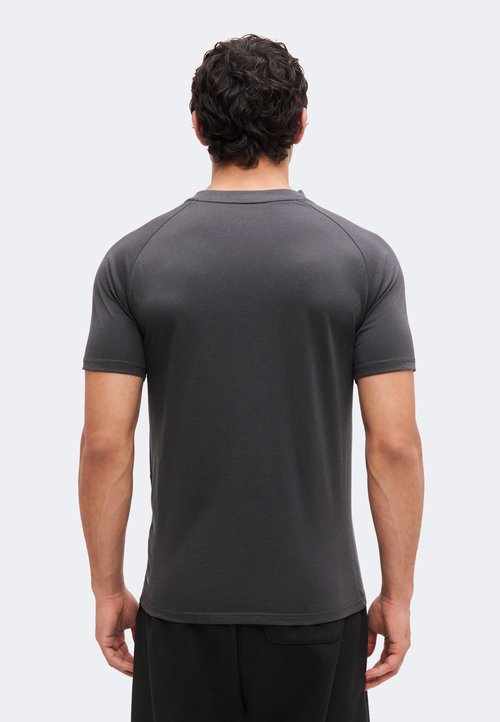 PUMA AC MILAN PUMATECH POCKET TEE - Club wear - flat dark gray — photo 3