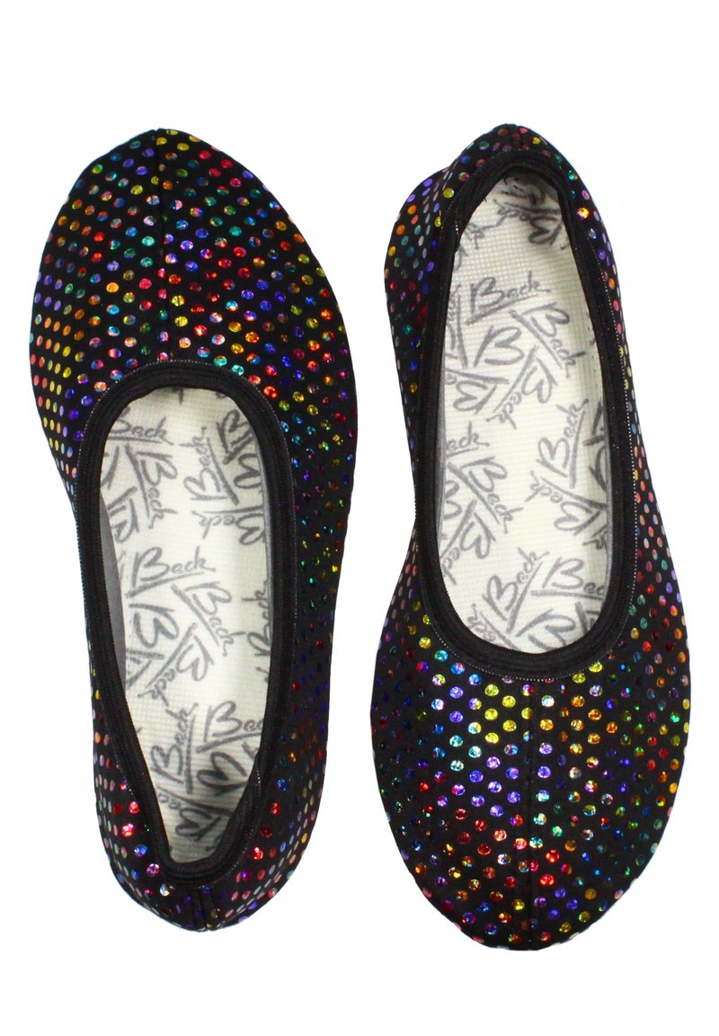 Ballerines noires à enfiler avec des points pailletés multicolores et des semelles blanches arborant le mot "Beck" en écriture cursive.