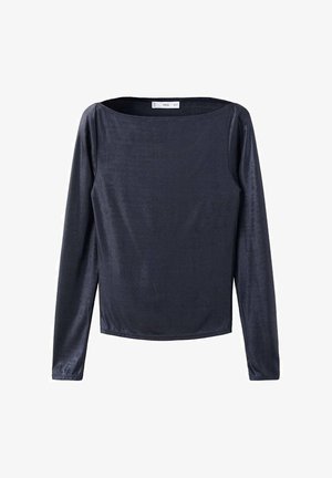 Mornarice plava majica dugih rukava s širokim, okruglim izrezom, izrađena od glatkog, blago sjajnog materijala. Nema vidljivih uzoraka ili hardverskih detalja.