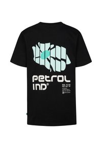 Schwarzes Baumwoll-T-Shirt mit einem türkisfarbenen Grafikdesign einer Hand und dem Text "Petrol Ind" auf der Rückseite, ergänzt durch weitere Markendetails.
