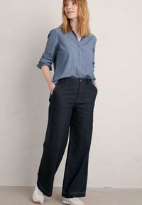 Seasalt Cornwall BLAKE  - Vaqueros a campana - dark indigo