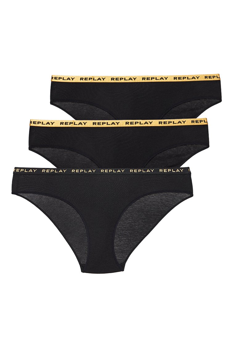 Trois slips noirs pour femmes empilés, chacun avec une ceinture dorée contrastante comportant le logo "REPLAY" répété.
