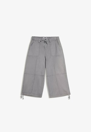 Bershka, CAPRI - TROUSERS - Short - mottled dark grey