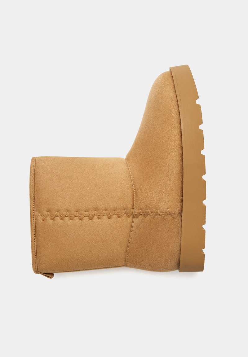 uggs pull and bear