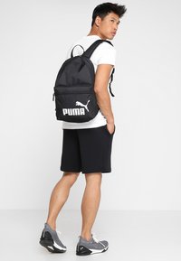 Puma PHASE - Mochila - puma black