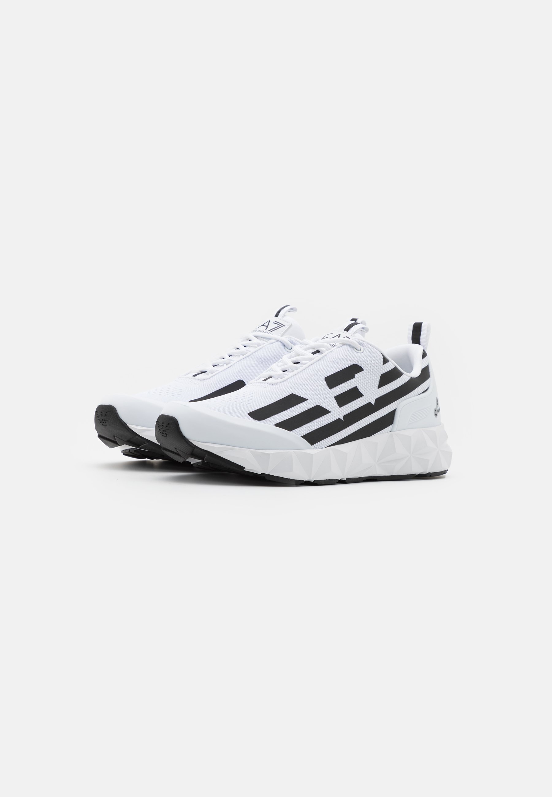 EA7 Emporio Armani UNISEX - Sportbačiai - white/black/balta - Zalando.lt