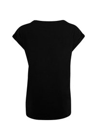 Svart t-shirt med korta ärmar, rund halsringning och en avslappnad passform. Mjuk tyg utan synliga mönster eller detaljer.