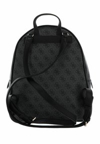 Sac à dos noir avec une finition texturée et un motif en relief, deux poignées supérieures et une bandoulière réglable.