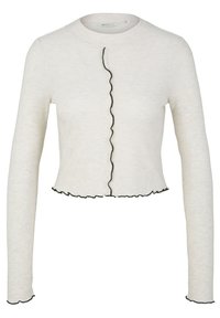 Biały prążkowany crop top z długimi rękawami, z falistym czarnym wykończeniem wzdłuż zapięcia z przodu i hem, dodającym teksturalnego akcentu.