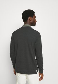 Pier One Polo - mottled dark grey