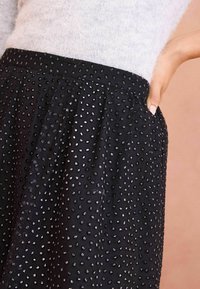 Love & Roses ENB GLITTER FULL MIDAXI  - REGULAR FIT - A-vonalú szoknya - black