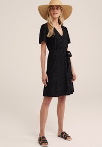 WE Fashion Dnevna haljina - black