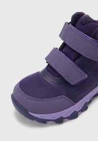 Viking TRACK MID - High-top trainers - aubergine/lilac