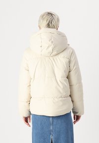Vero Moda VMGRETAKYLIE SHORT JACKET  - Žieminė striukė - oatmeal