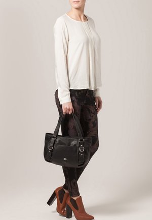Gerry Weber OPEN EYES - Borsa a mano - black