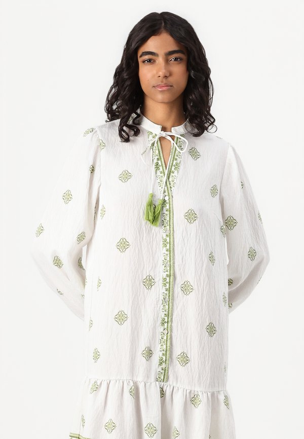 VISAHA PRINTED DRESS - Day dress3