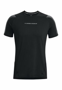 Camisa atlética de manga corta negra de Under Armour, con cuello redondo y logo centrado en el pecho, y hombros con patrón.