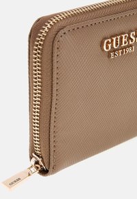 Guess LAUREL SAFFIAN-OPTIK - Wallet - beige