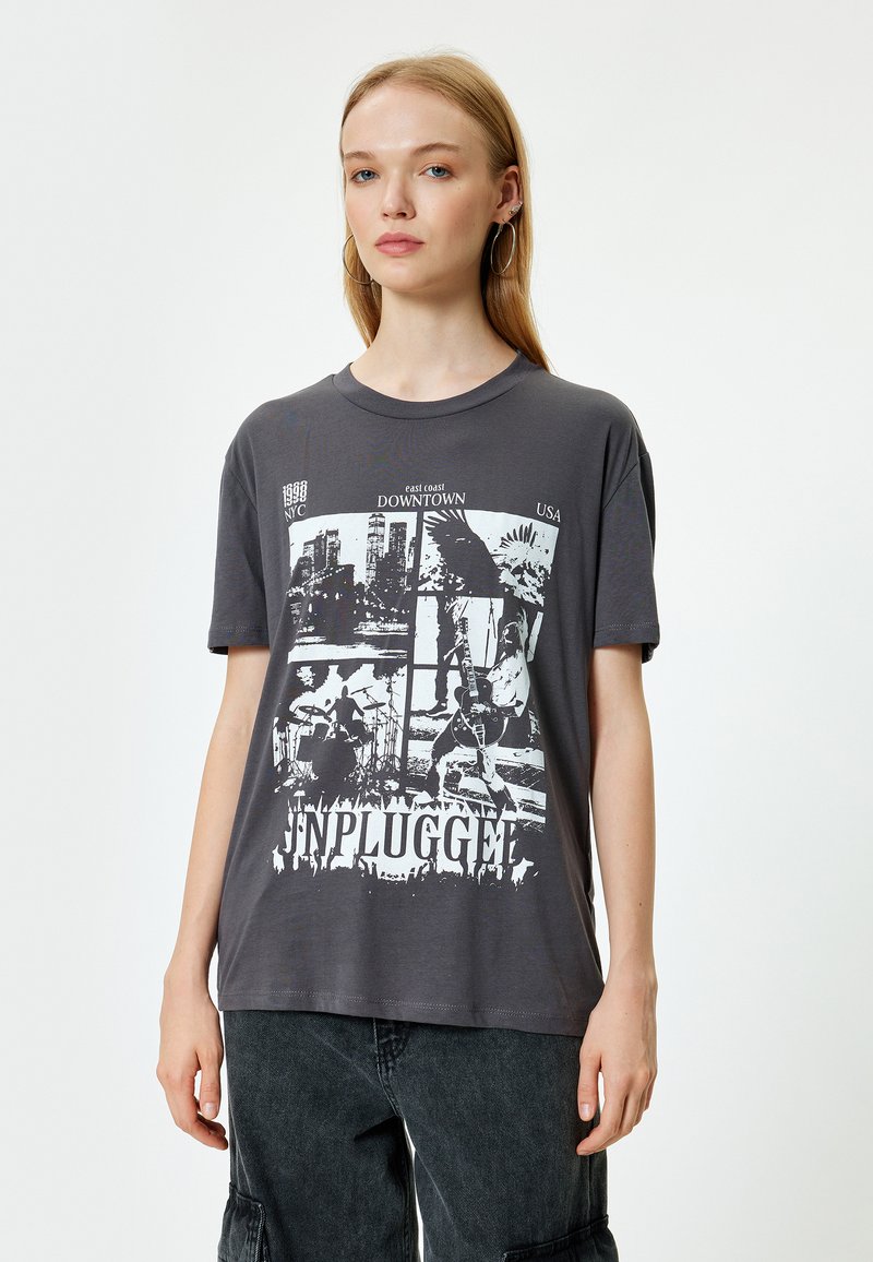 Koton - T-shirt z nadrukiem