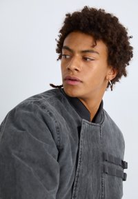 Alpha Industries COMBAT - Μπουφάν τύπου bomber - black